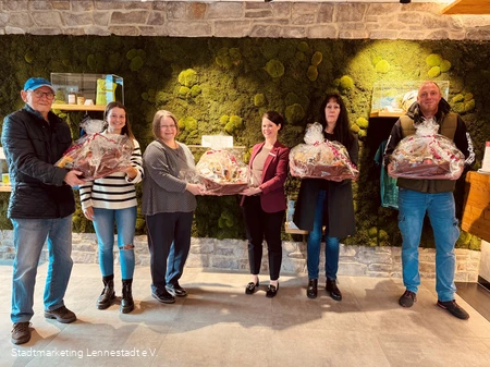 Präsentkorbübergabe