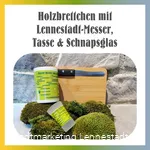 Holzbrett mit Messer, Tasse & Schnapsglas